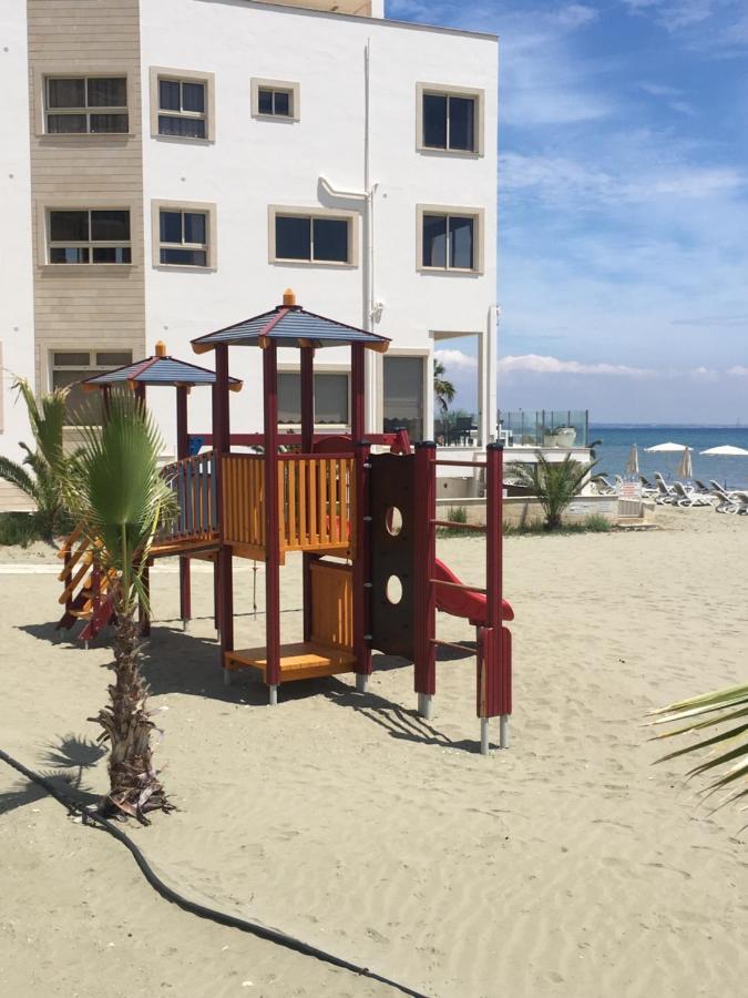 Larnaca Beach Apartment 1A Extérieur photo