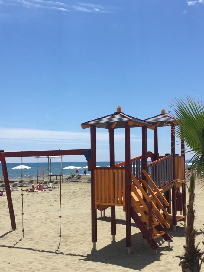 Larnaca Beach Apartment 1A Extérieur photo