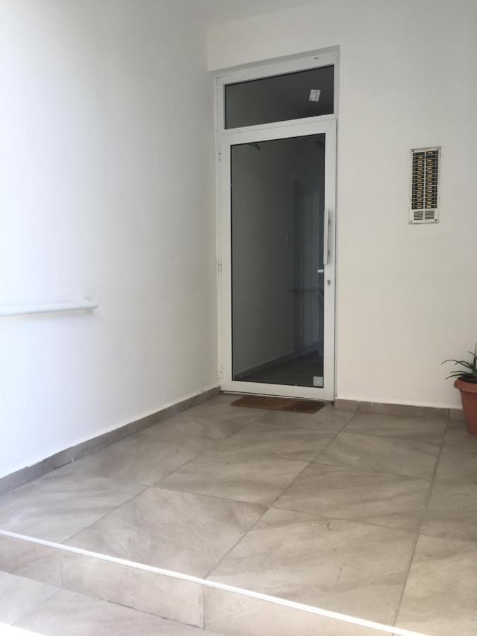 Larnaca Beach Apartment 1A Extérieur photo